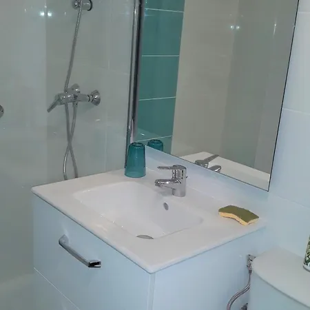 Proche Thermes Balaruc, Climatise, Animaux Admis - Fr-1-503-87